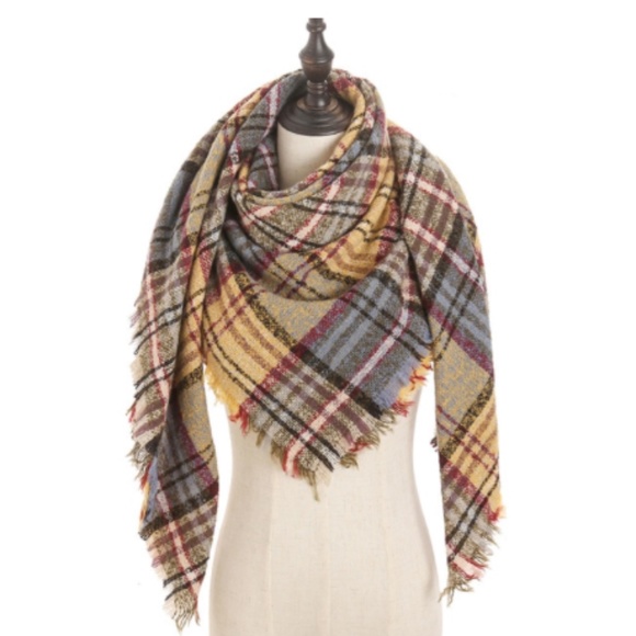 NWT Plaid Blanket Scarf Wrap BOUTIQUE - Picture 1 of 5